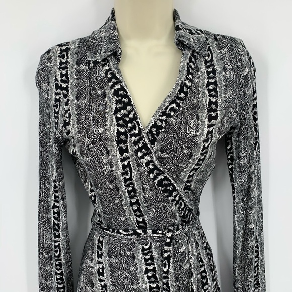 DVF Diane von Furstenberg New Jeanne Two Oasis Snake black wrap dress 0 - Picture 2 of 6